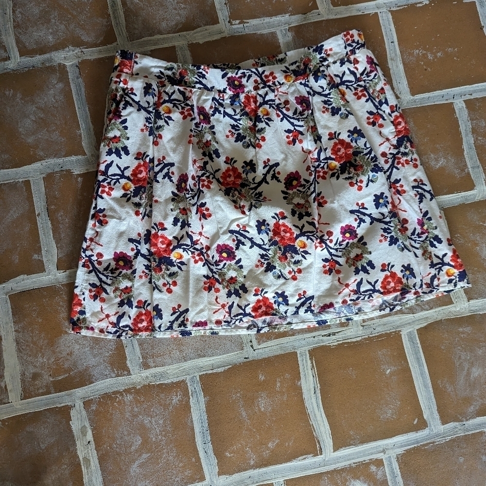 Old Navy floral skirt